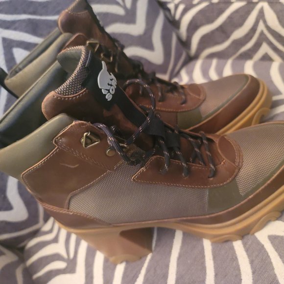 WOMEN'S BREX™ HEEL LACE BOOTIE Size 9.5 - Picture 5 of 16